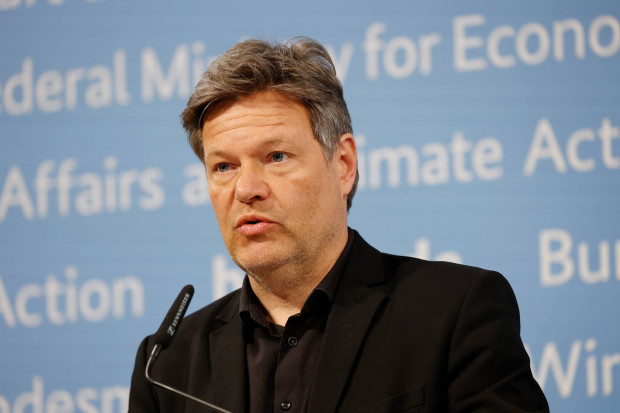 Robert Habeck droht mit Scheidung