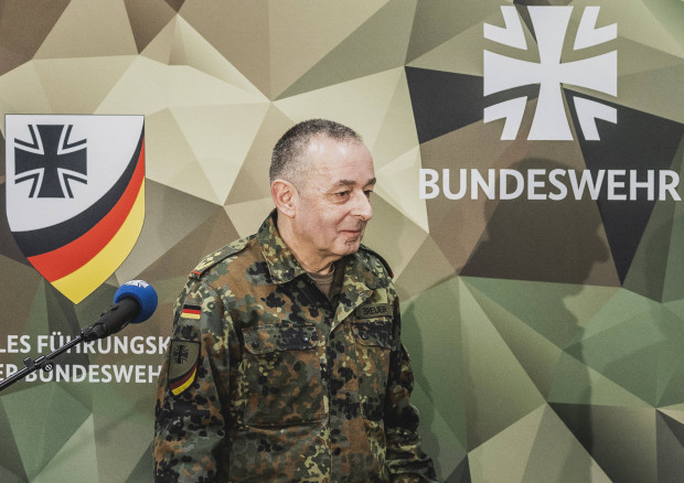 Der Minister, der General und die Bundeswehr