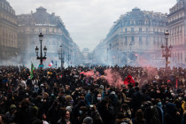 Frankreichs Regierung eingeklemmt zwischen dem Ruf nach Ordnung und anhaltendem Protest