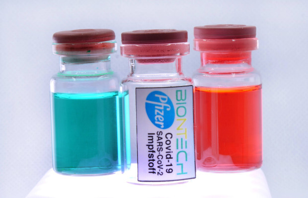 Bund sitzt auf Covid-19-Impfstoffdosen für die nächsten 126 Jahre