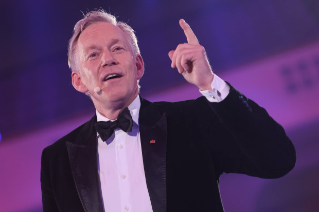 Kerner moderierte für das Verteidigungsministerium – doch sein Honorar bleibt geheim