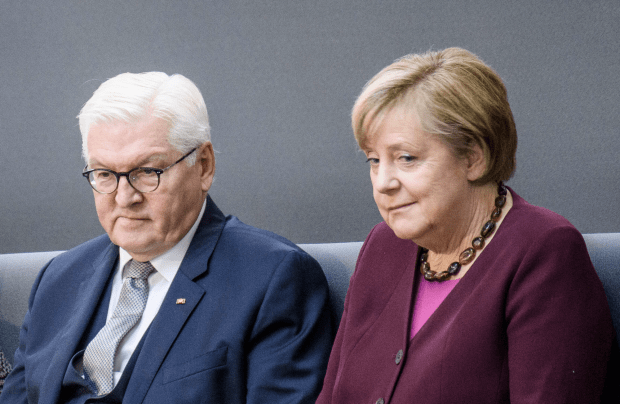 Merkel erhält höchsten deutschen Orden – Für was eigentlich?