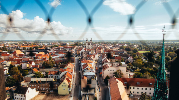 „Frieden schaffen ohne Waffen“ – kostet heute schon das Amt