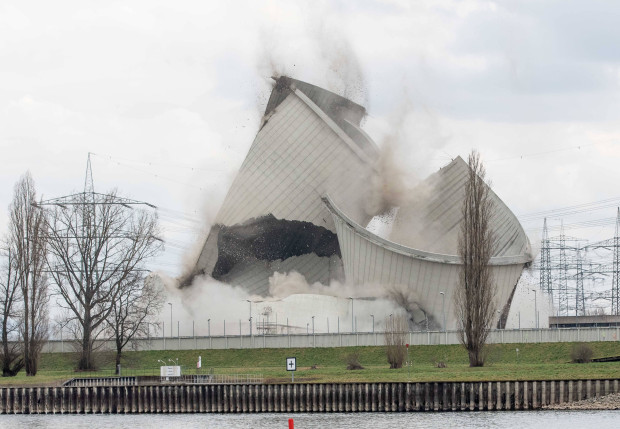 Von „Ökoenergie“ durch Atomkraft zur „unumkehrbaren“ Abschaltung