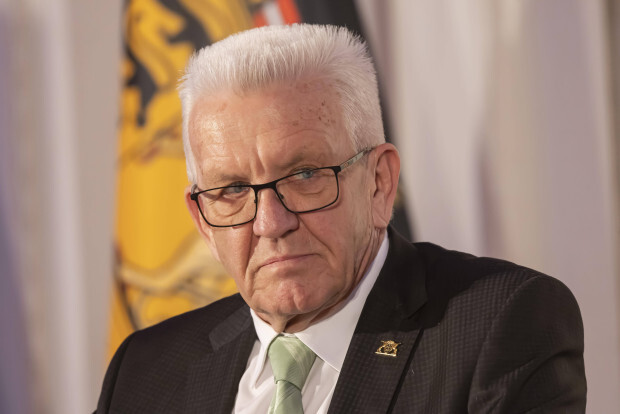 Kretschmann will Asyl-Erstaufnahmen gegen den Bürgerwillen errichten