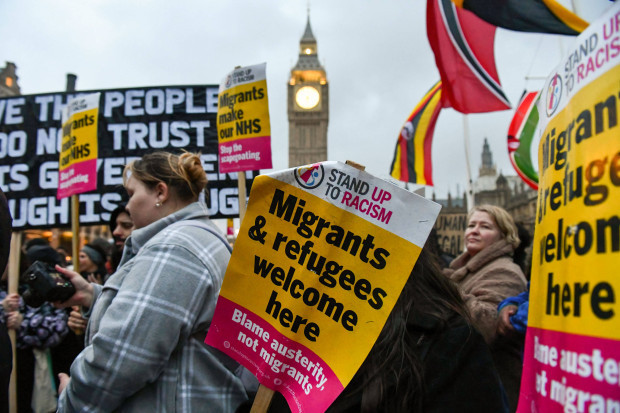 Nicht nur in Großbritannien: Selbstzerstörerische Tugenden als Statussymbol