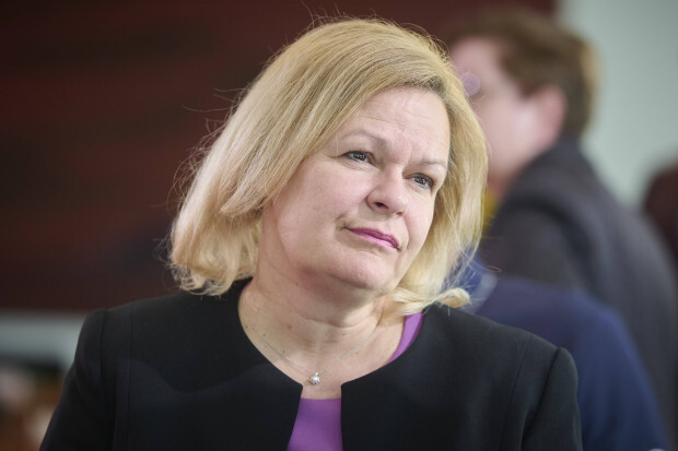 Unionspolitiker: Faeser täuscht mit falschen Migrantenzahlen