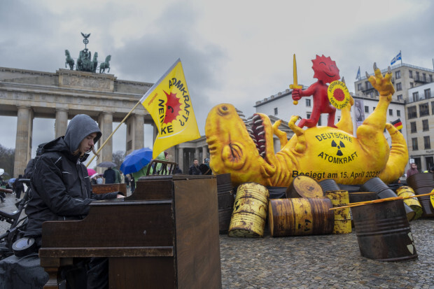 Die bizarrsten Politiker-Kommentare zum Kernkraft-Ausstieg