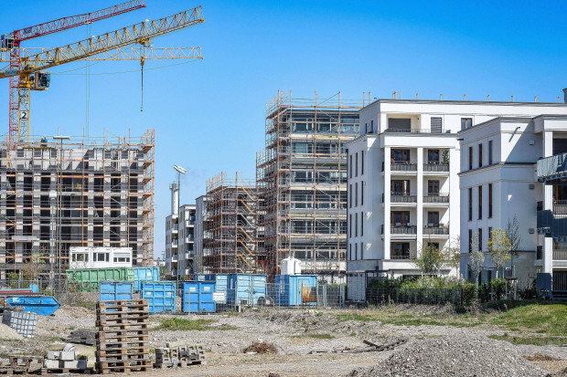 Wohnungs(bau)not in Deutschland: Bauaufträge gehen stark zurück