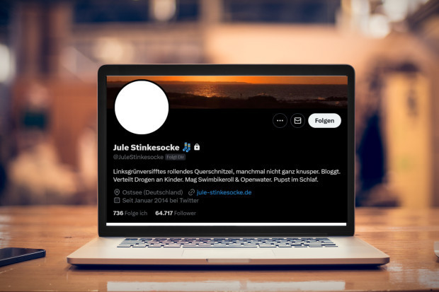 Unbekannter führt wokes Twitter vor