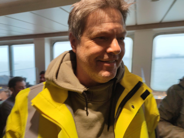 Grüne kritisieren Habecks Rügen-Pläne