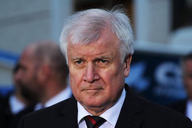 Eine Entschuldigung bei Horst Seehofer