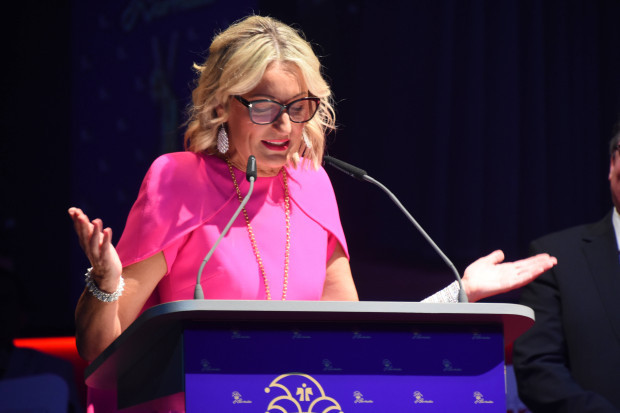 Kabarettistin Monika Gruber ruft zur Demo gegen Grüne auf