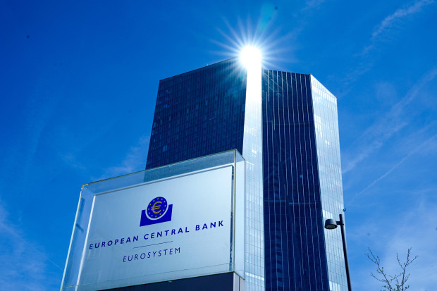 Starker Wochenausklang trotz Zinserhöhungen