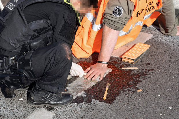 Landgericht bestätigt Anfangsverdacht einer kriminellen Vereinigung