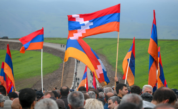 Armenien: Christliches Land im Zangengriff