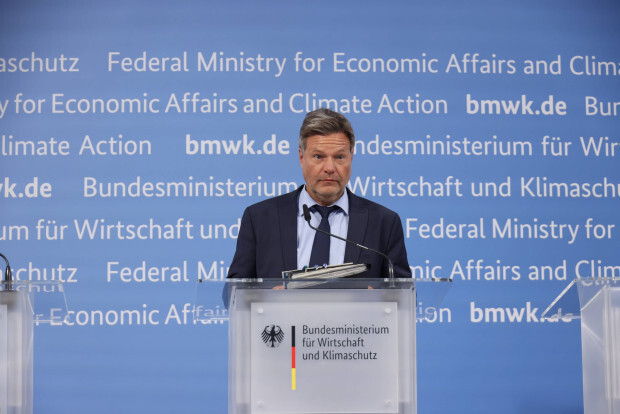 Grüne von 19 auf 13 Prozent, AfD von 15 auf 18