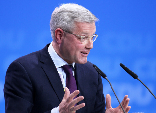 Röttgen warnt Merz vor „Kulturkampf“