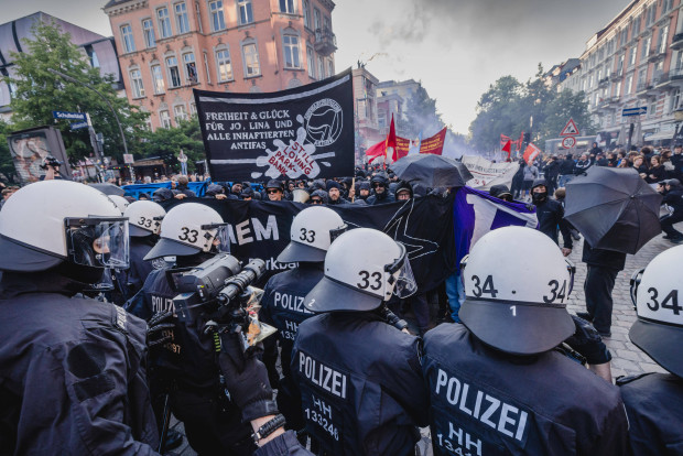 Antifa veröffentlicht vor Hessenwahl private Daten der AfD – „Aufruf zur  Gewalt“