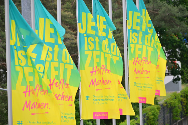 Nicht Gott ist tot, aber die Kirche