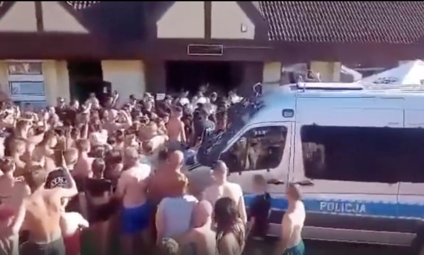 Mit grapschenden Ausländern verstehen die Polen keinen Spaß