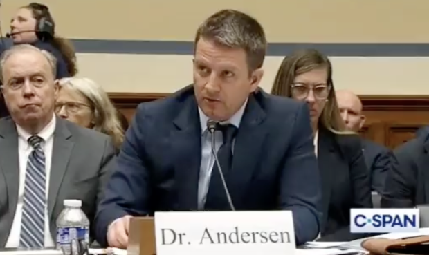 US-Covid-Ausschuss enthüllt: Virologen mussten sich Order „von oben“ beugen