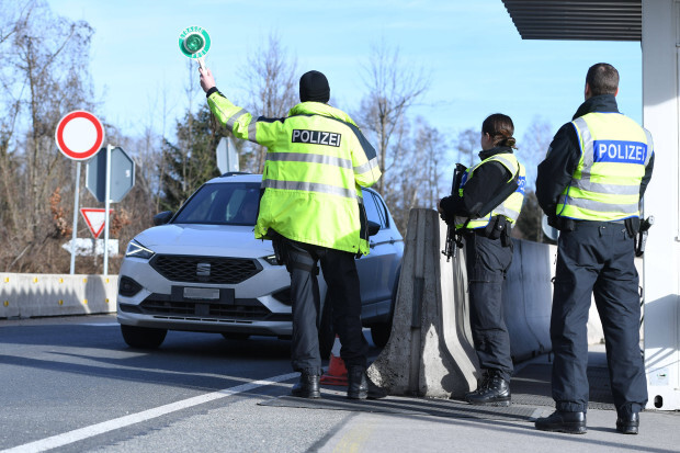 Rapide Zunahme der illegalen Einreisen: 25.000 Asylanträge jeden Monat