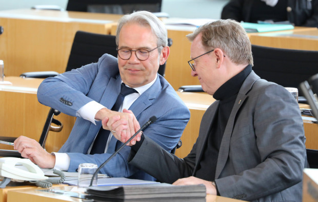 Geht es noch um Macht oder schon um Herrschaft?