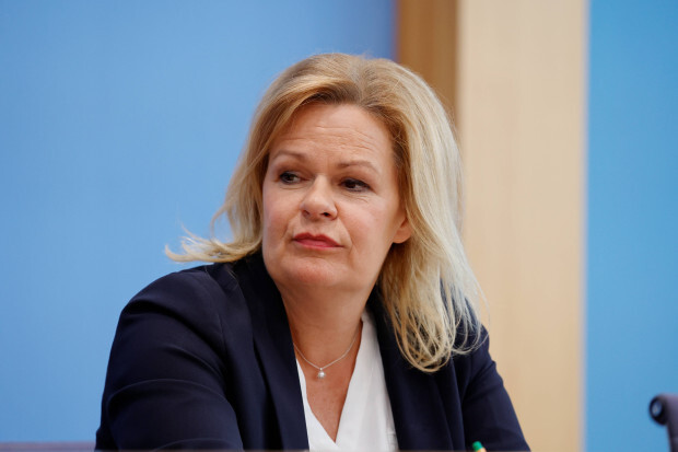 An heilige Schriften muss man glauben