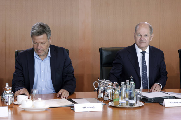 Schlechte Nachricht für Millionen: Energie soll noch schneller noch teurer werden