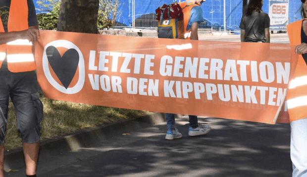 Antisemitismus-Skandal: Die Letzte Generation steht vor der Spaltung