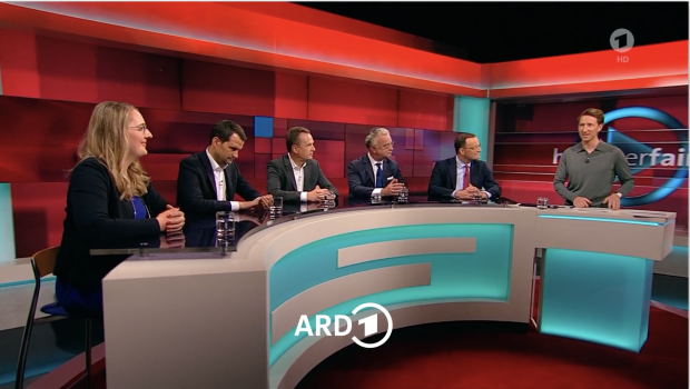 Hart Aber Fair stellt Jens Spahn bloß: Was war mit den Maskendeals? Den Impfopfern?