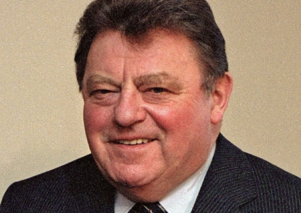 Der Engel Aloisius bringt Söder eine Botschaft von Franz Josef