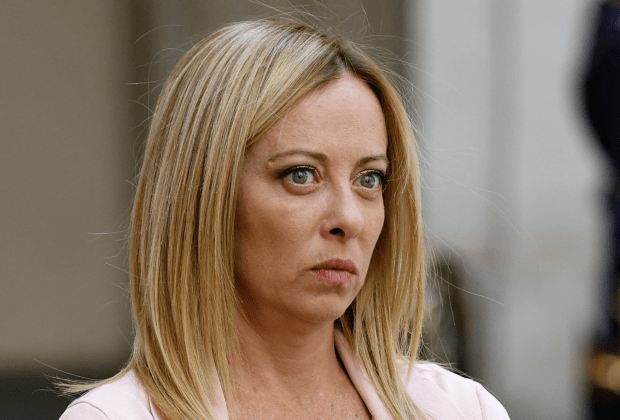 Meloni fordert Sperre der Mittelmeer-Route mit Kriegsschiffen