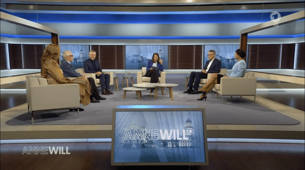 Bei Anne Will alle gegen Wagenknecht