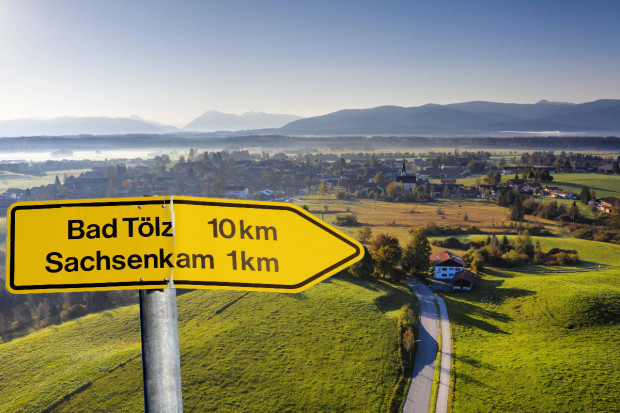 Ungebremste Migration nach Deutschland: Erste Zwangszuweisungen – und ein Funken Widerstand