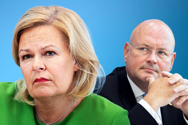 Als Innenministerin, Hüterin des Grundgesetzes, hessische Ministerpräsidentin untauglich