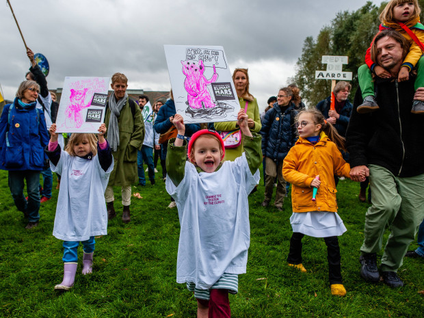 Die politische Ausbeutung von Kindern