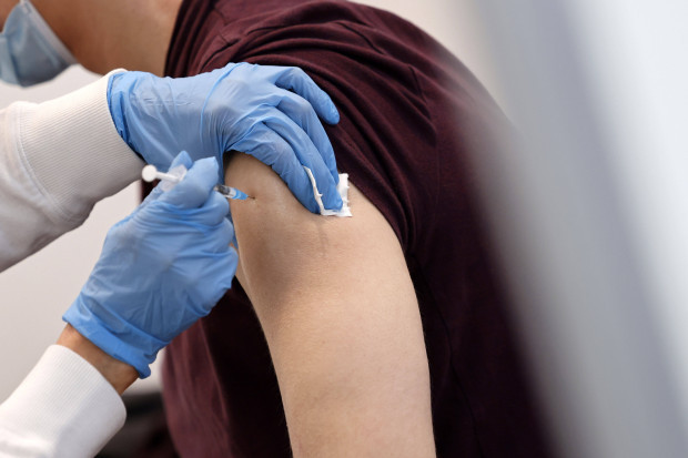 Experte zu Impfschäden fordert: Die Wahrheit muss auf den Tisch, um uns zu schützen