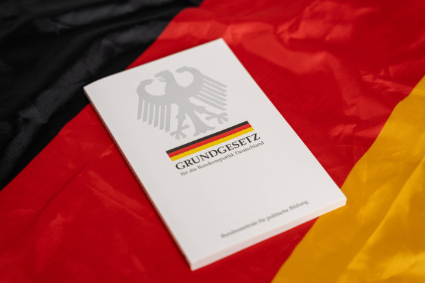 Deutschland gehört nicht den Deutschen – und werden Stasi-Methoden wieder legitim?