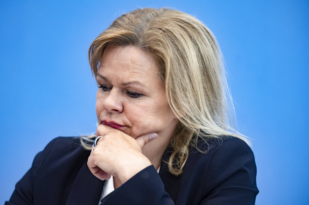 Rechtsstaat oder Regierungsräson: Die Affären der Nancy F.