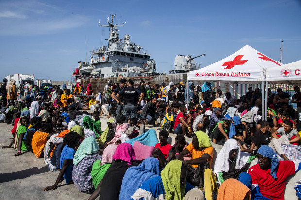 Lampedusa: Niedrige Schlepperpreise werden Überfahrten weiter anheizen