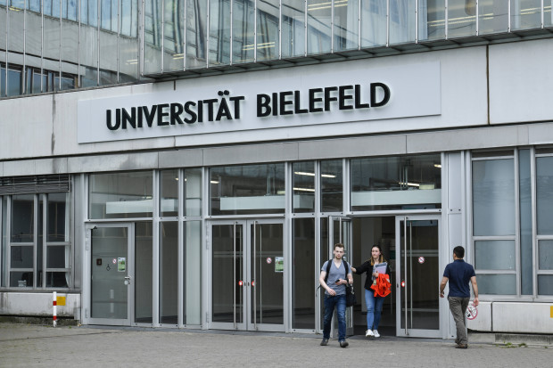 Universität Bielefeld lässt heimlich Abgeordnete auf Rassismus testen