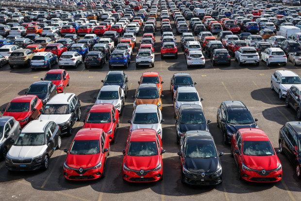 Hohe Zinsen lassen Auto-Absatz einbrechen