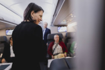 Die Baerbock-Regierung fliegt durch die Welt – für gemeine Bürger gibt es keine Maschinen
