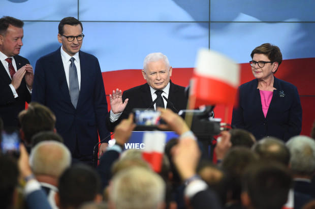 Kaczyńskis PiS knapp vorn, geht aber womöglich in die Opposition