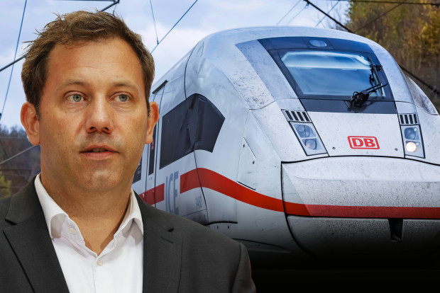 Als Lars Klingbeil das Wahlvolk vor dem ICE rettete