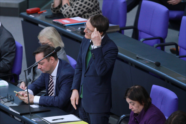 Lauterbach: „Der Klimawandel leitet das Zeitalter der Pandemien ein“