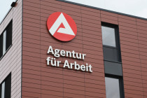 Die ungeschönte Zahl der Empfänger von staatlichem Geld