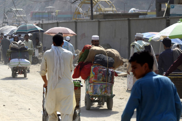 Pakistan schiebt zehntausende Afghanen ab – Steht die Ampel schon mit offenen Armen bereit?